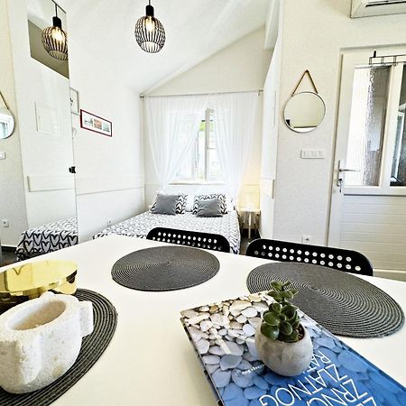 Studio Apartment Matoni 포스티라 외부 사진