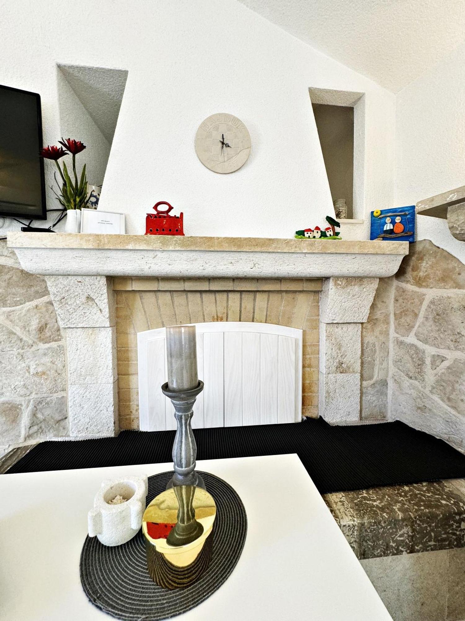 Studio Apartment Matoni 포스티라 외부 사진